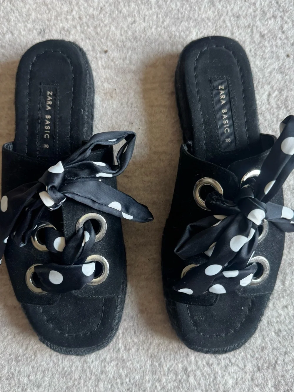 Zara Black Slide Mules with Black-and-White Polka Dot Tie - Picture 2 of 4
